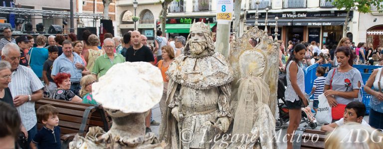 Doce estatuas humanas compiten en las Fiestas de Leganés 2018